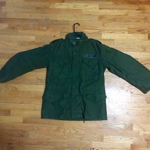 US Air Force Cold Weather Field Coat Size M Green